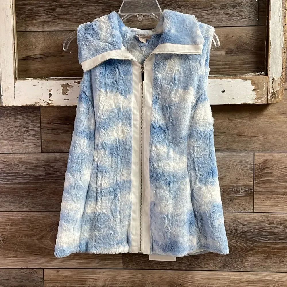 CHICOS Vest Womens Sz 0 Blue&White Cloud Faux Fur Sleeveless Full Zip Lined XS